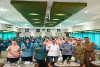 Ahmad Labib menyampaikan materi Sosialisasi Empat Pilar MPR RI bersama TP PKK Kabupaten Lamongan di Kantor TP PKK Kabupaten Lamongan, Selasa (13/10/2026). (Dok. Ho/RadarBangsa.co.id)
