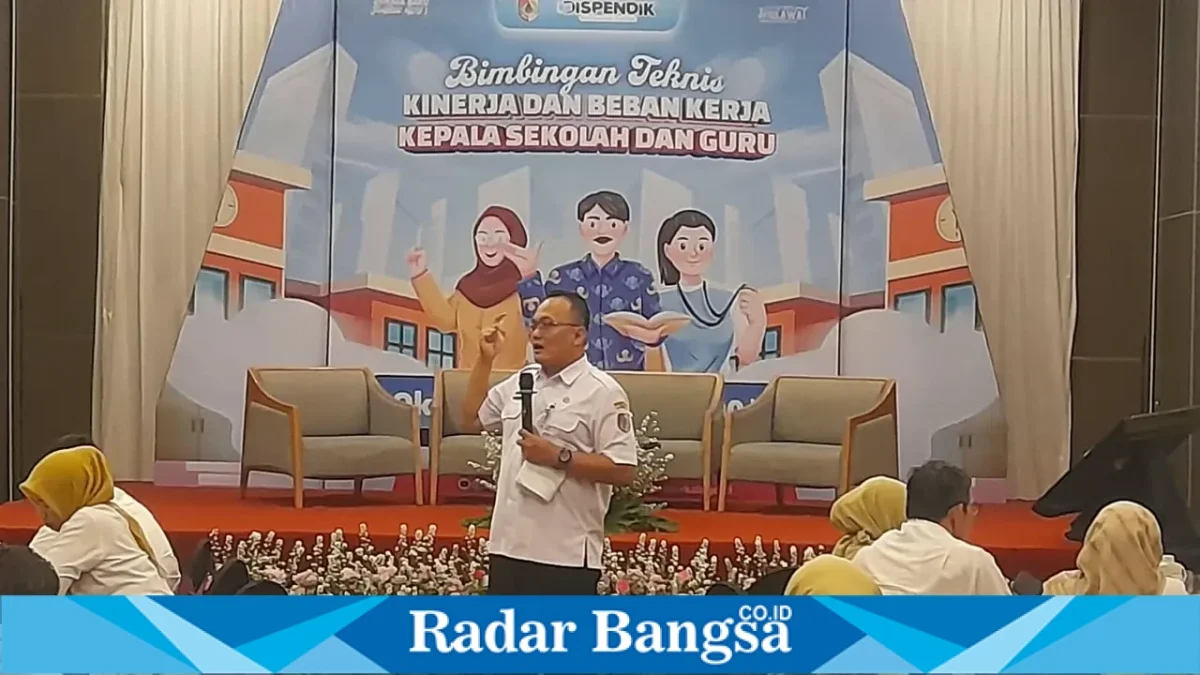 Kegiatan Bimtek Kinerja dan Beban Kerja bagi guru dan kepala sekolah yang digelar Dispendik Jember di Hotel Aston, Rabu (7/10/2026).