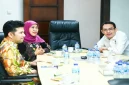 Gubernur Jawa Timur Khofifah Indar Parawansa dan Wakil Gubernur Emil Elestianto Dardak saat berkoordinasi dengan Kementerian ESDM terkait pasokan dan distribusi BBM di Jawa Timur, Jakarta, Selasa (20/10/2026). (Dok. Ho/Pemprov Jatim)