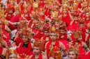 Ribuan penari Gandrung memeriahkan festival Gandrung Sewu 2026 bertema Kembang Dermo di Pantai Boom Marina, Banyuwangi. (Dok. Ho/Pemkab Banyuwangi/RadarBangsa.co.id).