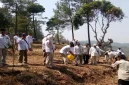Penanaman bibit pohon dalam kegiatan ASRI DPC Gerindra Kabupaten Pasuruan di kawasan wisata Sempu Sunset Hill, Sabtu (17/10/2026). (Dok. Ho/RadarBangsa.co.id)