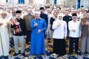 Wakil Presiden Gibran Rakabuming Raka bersama Gubernur Jawa Timur Khofifah Indar Parawansa meninjau pembelajaran AI dan robotika di Pondok Pesantren Dalwa, Bangil, Kabupaten Pasuruan, Jumat (16/10/2026). (Dok. Ho/RadarBangsa.co.id)