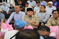 Gus Fawait bersama jajaran perangkat daerah dan warga mengikuti kegiatan bakti sosial dan karya bakti Indonesia ASRI di Alun-alun Jember, Sabtu (17/10/2026). (Dok. Ho/RadarBangsa.co.id)