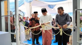 Bupati Jember Muhammad Fawait saat peresmian Klinik Grand Medika Silo di Desa Sempolan, Kecamatan Silo, Sabtu (10/10/2026). (Dok. Heryy/RadarBangsa.co.id)