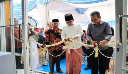Gus Fawait menghadiri peresmian Klinik Grand Medika Silo di Desa Sempolan, Kecamatan Silo, Jember.