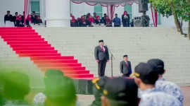 Bupati Pasuruan Rusdi Sutejo memimpin Upacara Peringatan Hari Kesaktian Pancasila 2026 di Halaman Kantor Bupati Pasuruan, Kamis (1/10/2026). (Dok. Ho/RadarBangsa.co.id)