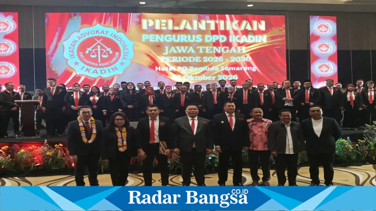Pengurus DPD IKADIN Jawa Tengah saat pelantikan di Hotel PO Paragon Mall Semarang, Kamis (1/10/2026). (Dok. Ho/RadarBangsa.co.id)