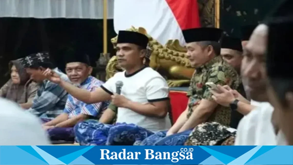 Bupati Bangkalan Lukman Hakim bersama Wakil Bupati Moch. Fauzan Ja’far menghadiri forum Jumat Manes di Pendopo Agung Bangkalan, Kamis (15/10/2026). (Dok. Ho/RadarBangsa.co.id)