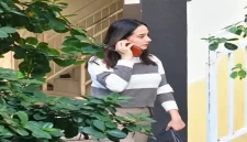 Dwi Anjarwati saat mendatangi Polres Lamongan beberapa waktu lalu. (Dok Ho/RadarBangsa.co.id)