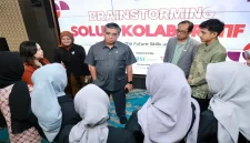 Menteri Ketenagakerjaan Yassierli saat menyampaikan pandangan dalam acara Brainstorming GNIK Academy di Jakarta, Sabtu (17/10/2026). (Dok. Ho/RadarBangsa.co.id)