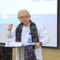 Sekretaris Jenderal Kemnaker Cris Kuntadi saat membuka pelatihan berbasis kompetensi bagi pekerja terdampak PHK di PT Bintang Indokarya Gemilang, Brebes, Selasa (20/10/2026). (Dok. Ho/RadarBangsa.co.id)