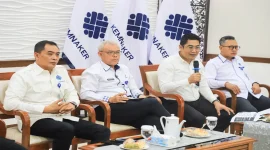 Sekretaris Jenderal Kemnaker Cris Kuntadi menyampaikan sosialisasi tata cara pendaftaran mitra MagangHub Batch 3 Angkatan II Tahun 2026 di Jakarta. (Dok. Ho/Kemnaker/RadarBangsa.co.id).