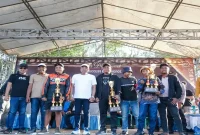 Peserta berlaga dalam seleksi kerapan sapi untuk memperebutkan tiket Grand Final Piala Presiden 2026 di Lapangan Priok, Kecamatan Ketapang, Kabupaten Sampang, Minggu (18/10/2026). (Dok. Ho/RadarBangsa.co.id)