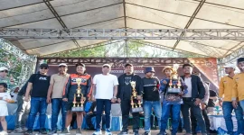 Peserta berlaga dalam seleksi kerapan sapi untuk memperebutkan tiket Grand Final Piala Presiden 2026 di Lapangan Priok, Kecamatan Ketapang, Kabupaten Sampang, Minggu (18/10/2026). (Dok. Ho/RadarBangsa.co.id)