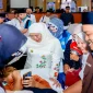 Gubernur Jawa Timur Khofifah Indar Parawansa meninjau kegiatan khitanan massal dan cek kesehatan gratis di Pendopo Kabupaten Pacitan, Kamis (22/10/2026). (Dok. Ho/RadarBangsa.co.id)