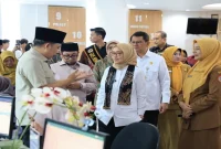 Bupati Jember Gus Fawait bersama jajaran pejabat dalam kegiatan pelayanan publik di Kabupaten Jember. (Dok. Ho/Pemkab Jember/RadarBangsa.co.id).
