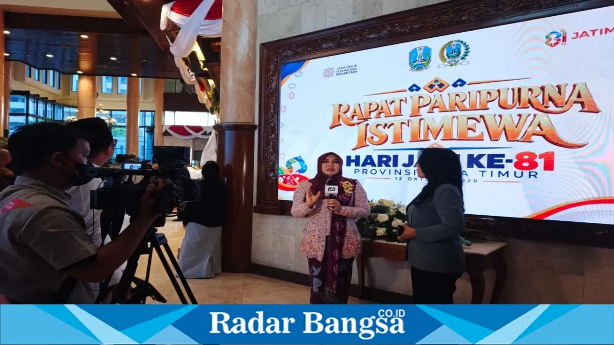 Lia Istifhama menghadiri rapat paripurna istimewa peringatan Hari Jadi ke-81 Provinsi Jawa Timur di Gedung DPRD Jatim, Surabaya, Senin (12/10/2026). (Dok. Ho/RadarBangsa.co.id)