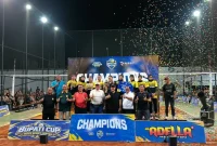 Bupati Pasuruan Rusdi Sutejo menghadiri partai final turnamen bola voli Rizqy Sport Center Bupati Cup 2026 di Desa Karangrejo, Kecamatan Gempol, Sabtu (17/10/2026) malam. (Dok. Ho/RadarBangsa.co.id)