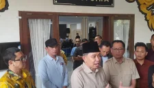 Bupati Jember Gus Fawait bersama jajaran pemerintah daerah dan pihak rumah sakit dalam kegiatan bakti sosial kesehatan di RSD dr. Soebandi Jember, Sabtu (17/10/2026). (Dok. Ho/RadarBangsa.co.id)