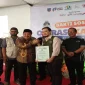 Bupati Jombang Warsubi menghadiri kegiatan bakti sosial operasi katarak gratis di RSUD Ploso, Sabtu (24/10/2026). (Foto Ho/RadarBangsa.co.id) 