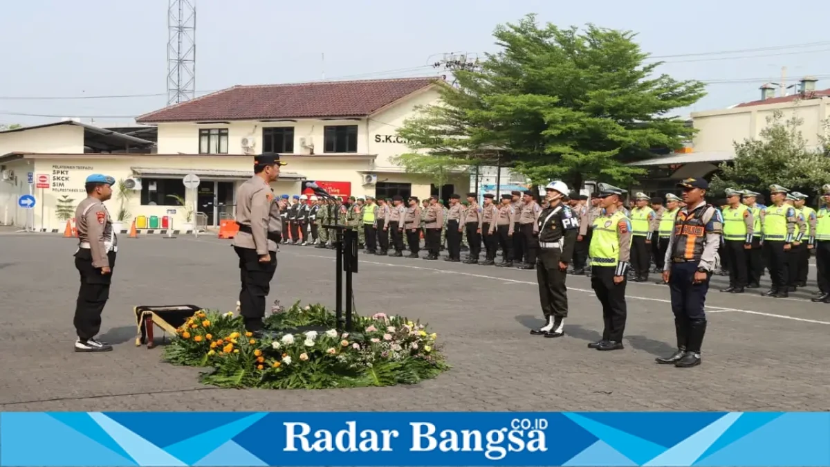 Apel gelar pasukan menandai dimulainya Operasi Patuh Candi 2026 di Mapolrestabes Semarang, Senin (26/10/2026). (Foto Ho/RadarBangsa.co.id).