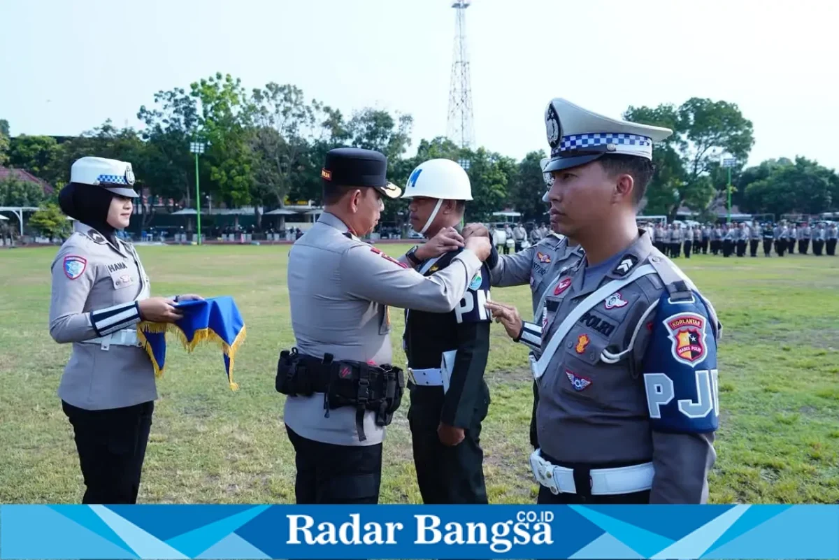 Apel Gelar Pasukan Operasi Patuh Rinjani 2026 di Lapangan Gajah Mada Ampenan, Mataram, Senin (26/10/2026). (Dok. Ho/Polda NTB/RadarBangsa.co.id).