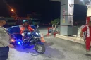 Personel Polsek Tikung saat melaksanakan patroli objek vital di wilayah Kecamatan Tikung, Kabupaten Lamongan, Jumat (9/10/2026). (Dok. Ho/RadarBangsa.co.id)