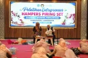 Anggota Dharma Wanita Persatuan Kabupaten Lamongan mengikuti Pelatihan Entrepreneur Hampers Piring Set di Aula Gajah Mada, Gedung Pemkab Lamongan, Kamis (29/10). (Dok Foto: Ho/RadarBangsa.co.id)