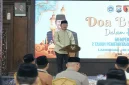 Bupati Lamongan Yuhronur Efendi saat kegiatan doa bersama memperingati dua tahun pemerintahan Presiden Prabowo Subianto dan Wakil Presiden Gibran Rakabuming Raka di Pendopo Lokatantra, Selasa (20/10/2026). (Dok. Ho/RadarBangsa.co.id)