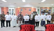 Wakil Bupati Malang Lathifah Shohib menerima kunjungan jajaran Bank UMKM Jatim untuk membahas penguatan sinergi pengembangan UMKM dan IKM. (Dok. Ho/Pemkab Malang/RadarBangsa.co.id).