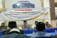 Sosialisasi pengisian dan pembentukan panitia perangkat Desa Gedongboyountung, Kecamatan Turi, Lamongan. (Dok. Ho/RadarBangsa.co.id)