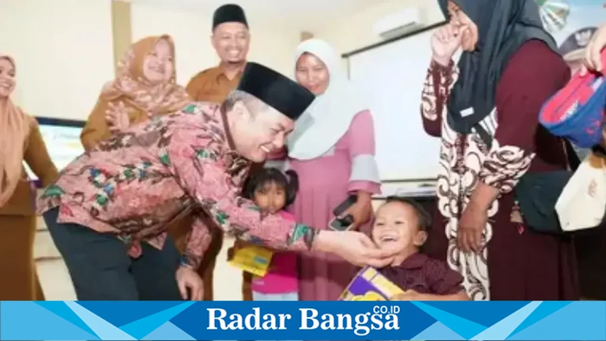 Wakil Bupati Bangkalan Moh. Fauzan Ja’far saat meninjau fasilitas pelayanan kesehatan di Puskesmas Kamal, Senin (12/10/2026). (Dok. Ho/Pemkab Bangkalan)