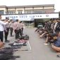 Polisi mengamankan 26 pemuda yang diduga hendak tawuran di wilayah Karanggeneng, Lamongan. (Dok. Ho/Polres Lamongan/RadarBangsa.co.id).