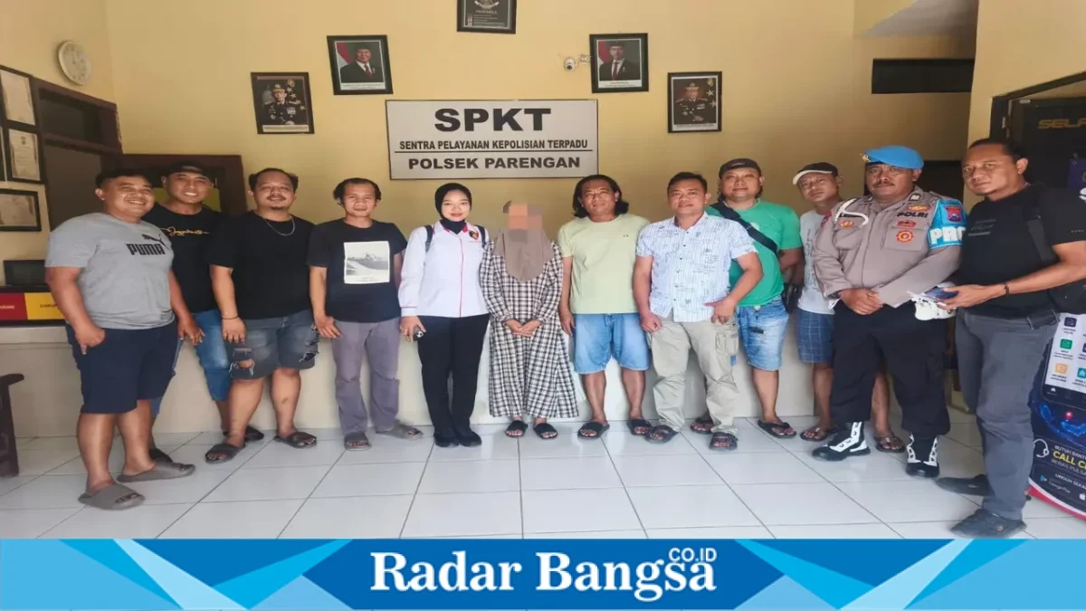 Tim URC Satreskrim Polres Lamongan saat mengungkap kasus pencurian uang keluarga pasien di RSUD Dr. Soegiri Lamongan. (Dok. Ho/RadarBangsa.co.id)
