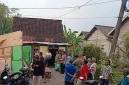 Dampak angin puting beliung yang merusak gudang penggilingan padi dan sejumlah rumah warga di Kecamatan Karanggeneng, Kabupaten Lamongan, Jumat (30/10/2026). (Dok. Humas Polres Lamongan/RadarBangsa.co.id)