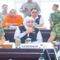 Gubernur Jawa Timur Khofifah Indar Parawansa bersama Kepala BNPB dan KSAD dalam rapat koordinasi penanganan karhutla di Kota Batu, Jumat (23/10/2026). (Foto:Humas Pemprov/RadarBangsa.co.id ).