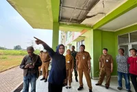 Wakil Bupati Sidoarjo Mimik Idayana saat melakukan sidak di Rusunawa Tambak Kemerakan, Kecamatan Krian, Sidoarjo, Selasa (6/10/2026).