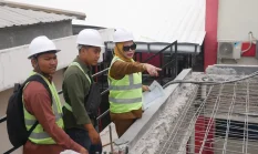 Sidak Proyek RSUD Notopuro, Wakil Bupati Sidoarjo  Tekankan Transparansi Material