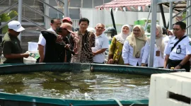 Tim verifikator STBM Award saat meninjau penerapan sanitasi berbasis masyarakat di Sidoarjo, Rabu (30/9/2026). (Dok. Ho/RadarBangsa.co.id)