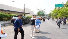 Bupati Sidoarjo Subandi meninjau rencana penataan kawasan perbatasan Sidoarjo-Surabaya. Jumat, 23 Oktober 2026 (Dok Foto Ho/RadarBangsa.co.id)