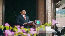 Bupati Sidoarjo H. Subandi dalam kegiatan peringatan Hari Sumpah Pemuda ke-98 Tahun 2026. (Dok. Humas).