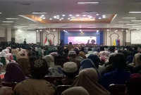Prosesi wisuda periode ke-81 UIN KHAS Jember yang melepas 300 lulusan dari program Sarjana, Magister, dan Doktor, Kamis (15/10/2026). (Dok. Ho/RadarBangsa.co.id)