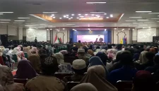 Prosesi wisuda periode ke-81 UIN KHAS Jember yang melepas 300 lulusan dari program Sarjana, Magister, dan Doktor, Kamis (15/10/2026). (Dok. Ho/RadarBangsa.co.id)