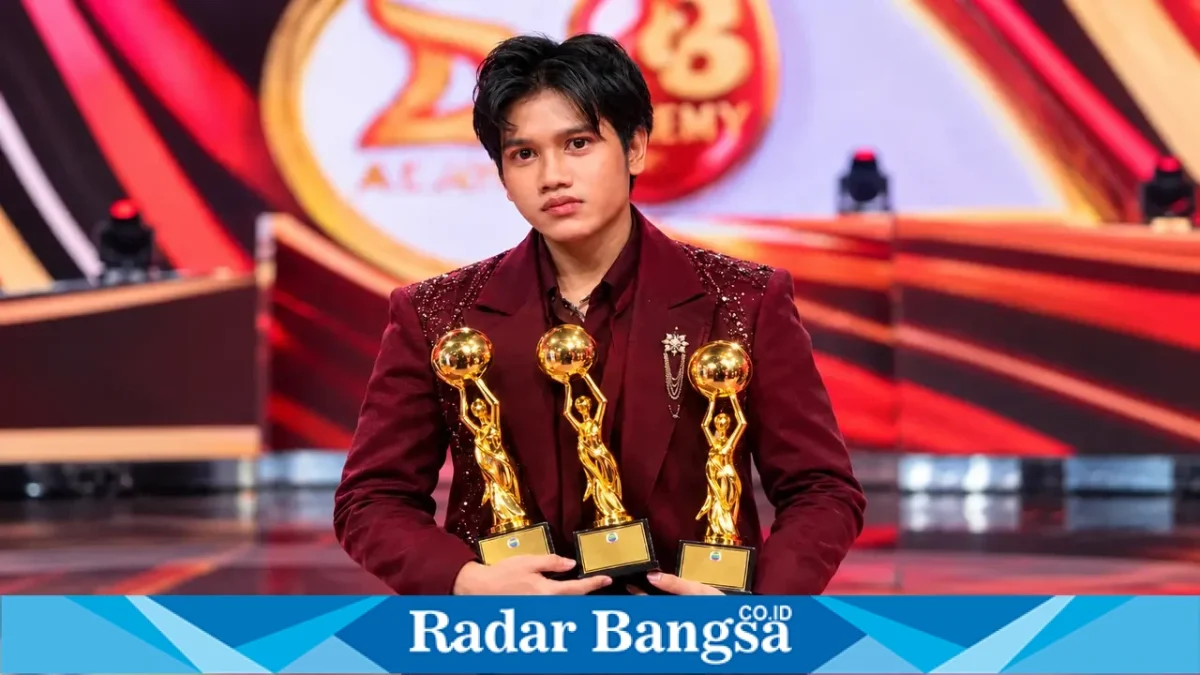 Valen DA7 meraih penghargaan dalam ajang Indonesian Dangdut Awards 2026. (Dok. Ho/RadarBangsa.co.id)