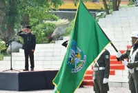 Wakil Bupati Pasuruan Shobih Asrori memimpin upacara peringatan Hari Jadi ke-81 Provinsi Jawa Timur di halaman Kantor Bupati Pasuruan, Senin (12/10/2026). (Dok. Ho/Pemkab Pasuruan)