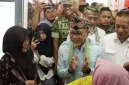 Menko Pangan Zulkifli Hasan saat meninjau KDKMP Desa Tambakrejo, Kecamatan Waru, Kabupaten Sidoarjo, Kamis (15/10/2026). (Dok. Ho/RadarBangsa.co.id)