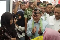 Menko Pangan Zulkifli Hasan saat meninjau KDKMP Desa Tambakrejo, Kecamatan Waru, Kabupaten Sidoarjo, Kamis (15/10/2026). (Dok. Ho/RadarBangsa.co.id)